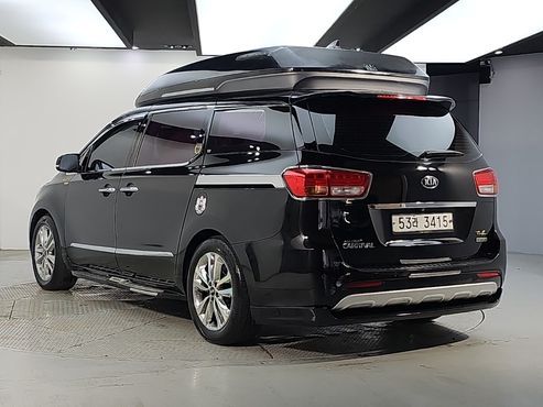 Kia Carnival 9-seater Hi-Limousine Prestige — пробег 215 948 км — фото 3 из 5
