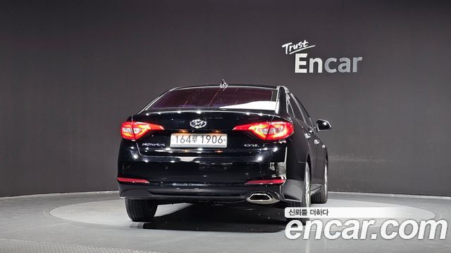Hyundai Sonata 2.0 Style — пробег 147 359 км — фото 4 из 5
