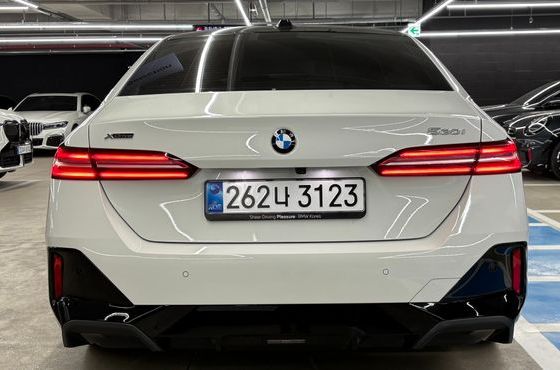 BMW 5-Series 530i xDrive M Sport — пробег 17 642 км — фото 4 из 5