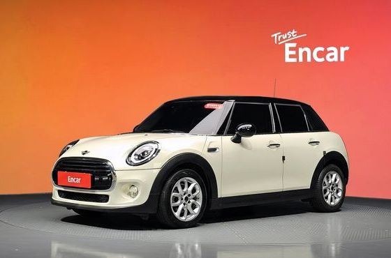 Mini Cooper 5Door HIGH 3rd — пробег 83 056 км — фото 1 из 5