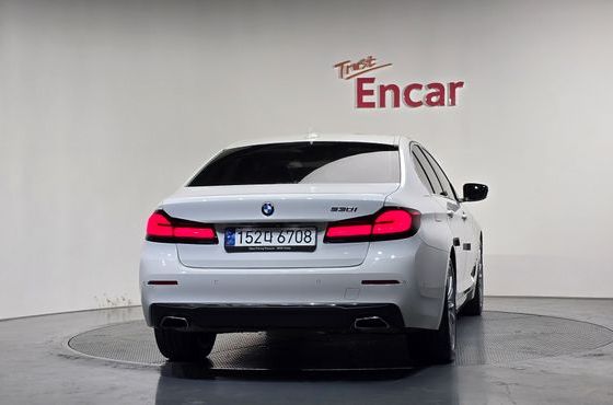 BMW 5-Series 530i Luxury — пробег 65 777 км — фото 4 из 5