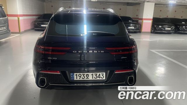 Genesis GV70 2.5T Gasoline AWD — пробег 37 002 км — фото 2 из 5