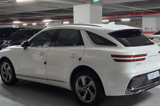 Genesis GV70 2.5T Gasoline AWD — пробег 23 662 км — фото 2 из 5