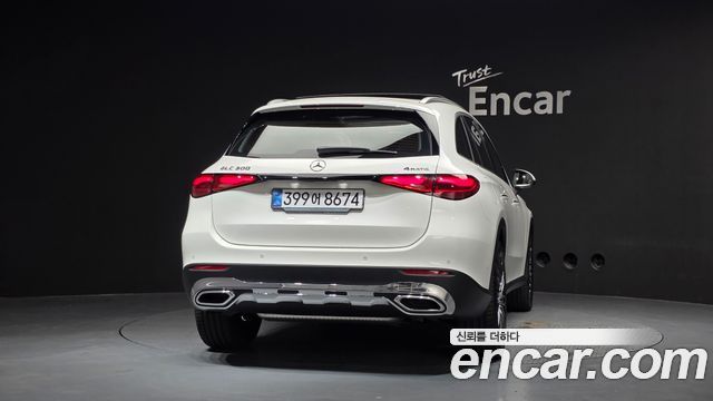 Mercedes-Benz GLC-Class GLC 300 4MATIC Avantgarde — пробег 1 150 км — фото 4 из 5