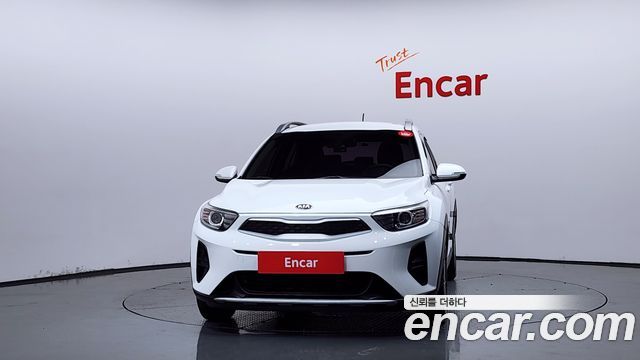 Kia Stonic 1.4 Deluxe — пробег 47 618 км — фото 3 из 5