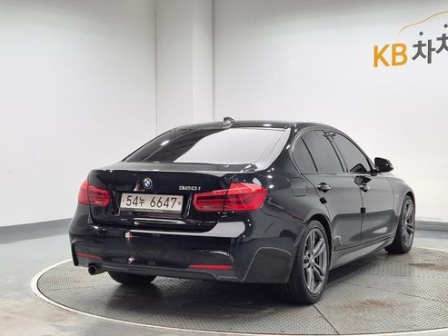 BMW 3-Series 320i M Sport — пробег 87 334 км — фото 3 из 5