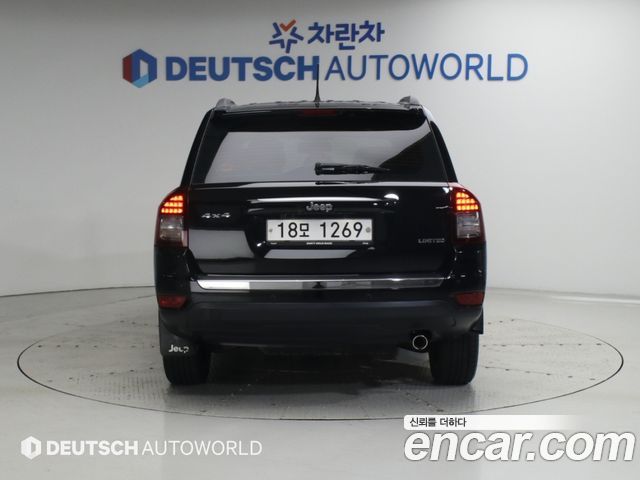 Jeep Compass 2.4 Limited 1st — пробег 73 200 км — фото 4 из 5