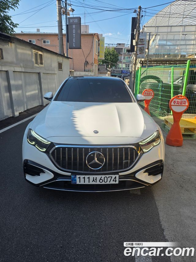 Mercedes-Benz E-Class AMG E53e 4MATIC+ — пробег 19 900 км — фото 1 из 5