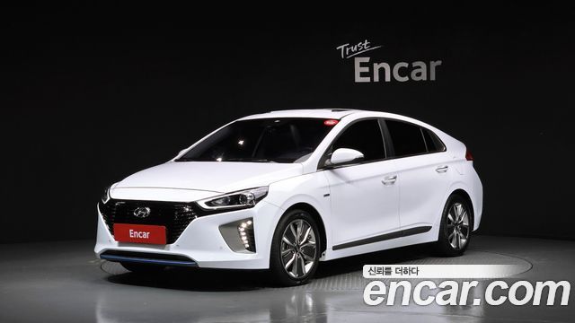 Hyundai Ioniq Q — пробег 78 857 км — фото 1 из 5