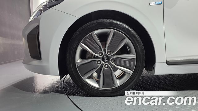 Hyundai Ioniq Q — пробег 78 857 км — фото 5 из 5