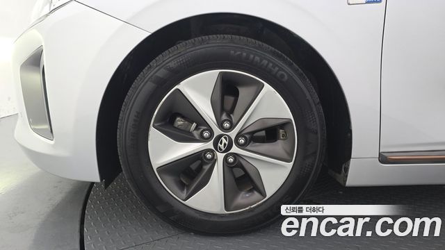 Hyundai Ioniq из Кореи Encar