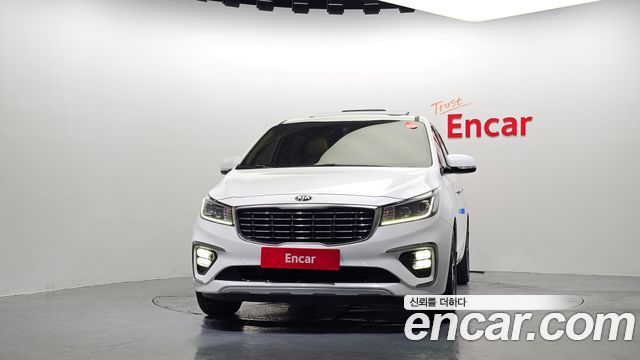 Kia Carnival из Кореи Encar