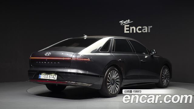 Hyundai Grandeur из Кореи Encar