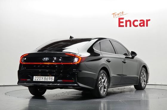 Hyundai Sonata 2.0 Premium Plus — пробег 22 051 км — фото 2 из 5