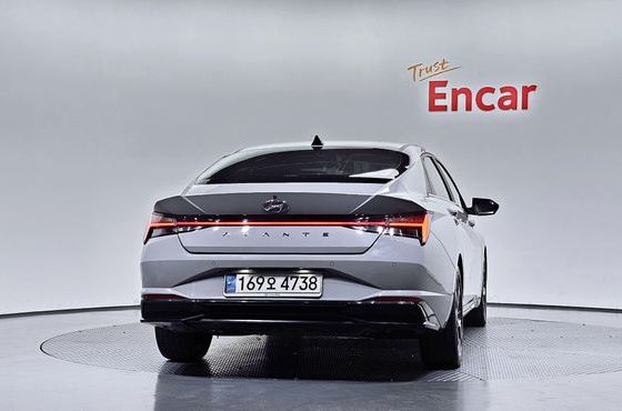 Hyundai AVANTE Inspiration — пробег 64 896 км — фото 4 из 5