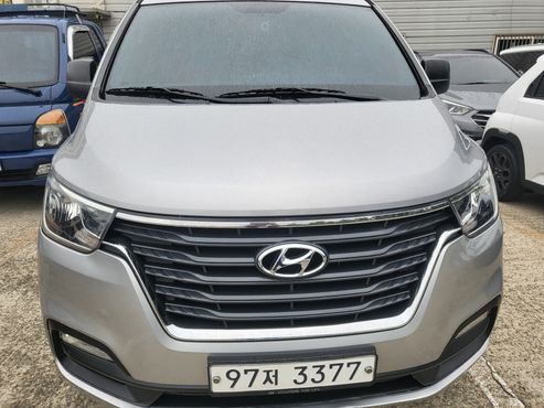 Hyundai Starex Van 5-Seater Modern — пробег 175 894 км — фото 2 из 5