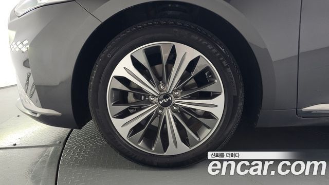 Kia K8 из Кореи Encar