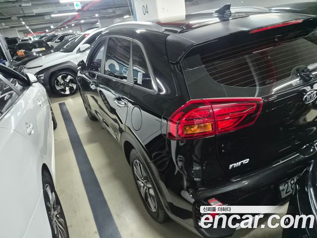 Kia Niro 1.6 HEV Noblesse Special — пробег 45 931 км — фото 3 из 5