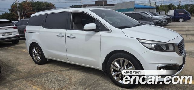 Kia Carnival из Кореи Encar