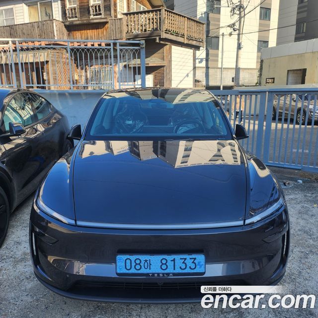 Tesla Model Y Long Range AWD — пробег 13 272 км — фото 3 из 5