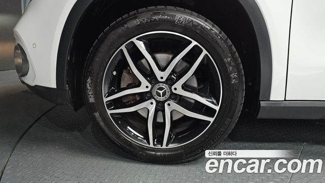 Mercedes-Benz GLA-Class из Кореи Encar