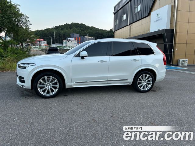 Volvo XC90 D5 Inscription — пробег 136 237 км — фото 3 из 5