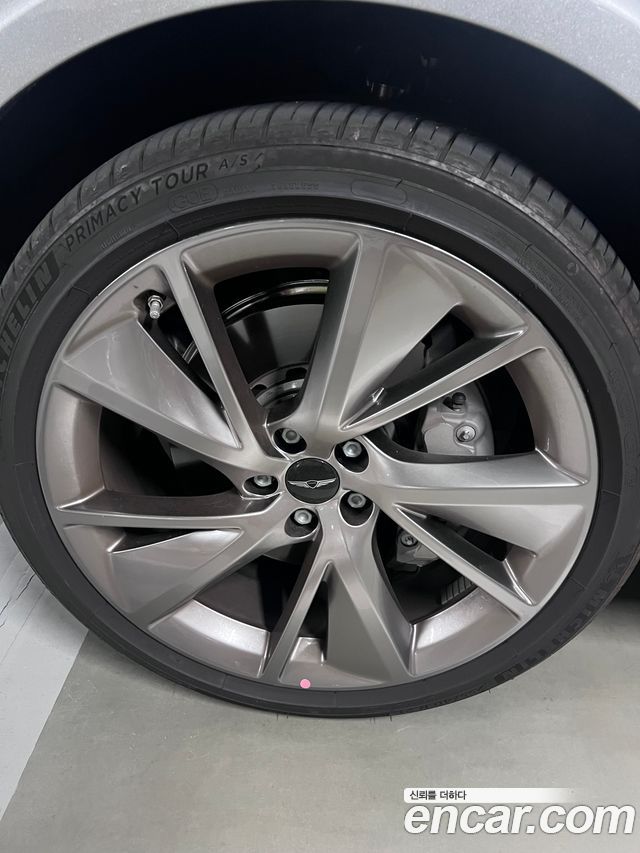 Genesis GV70 2.5T Gasoline 2WD — пробег 9 000 км — фото 5 из 5