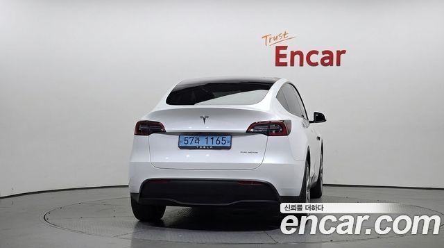 Tesla Model Y Long Range AWD — пробег 85 818 км — фото 4 из 5