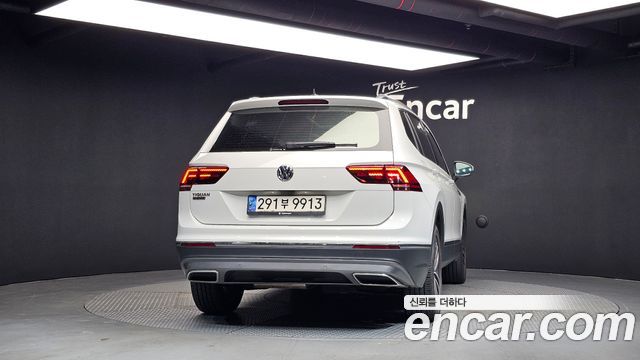 Volkswagen Tiguan 2.0 TDI Prestige — пробег 147 275 км — фото 4 из 5