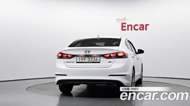 Hyundai AVANTE из Кореи Encar