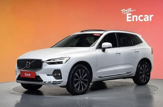 Volvo XC60 B5 Ultimate Bright — пробег 46 351 км — фото 1 из 5