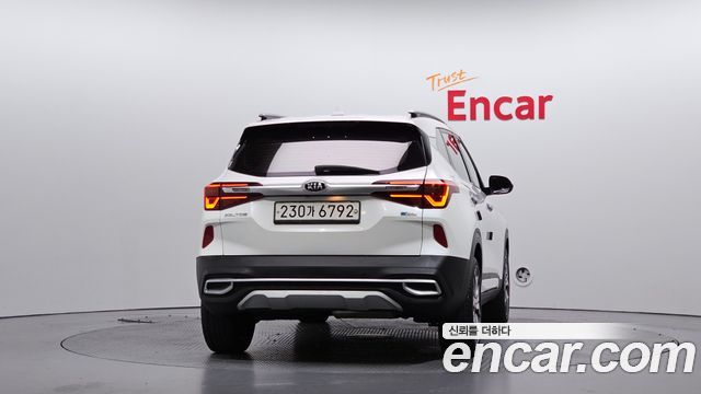 Kia Seltos из Кореи Encar