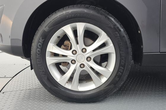 Hyundai Tucson Diesel 2WD X20 Deluxe — пробег 212 953 км — фото 5 из 5