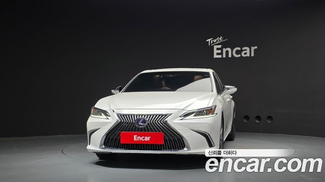 Lexus ES Luxury — пробег 84 825 км — фото 3 из 5