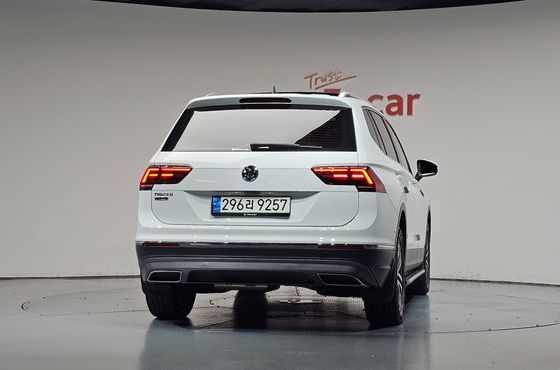 Volkswagen Tiguan 2.0 TDI Prestige — пробег 55 643 км — фото 4 из 5