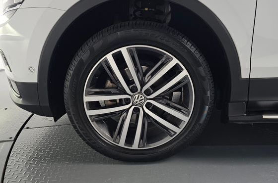 Volkswagen Tiguan 2.0 TDI Prestige — пробег 55 643 км — фото 5 из 5