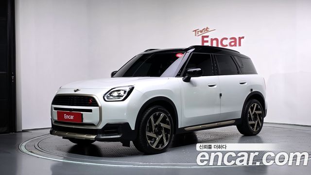 Mini Countryman ALL4 Favoured — пробег 5 933 км — фото 1 из 5
