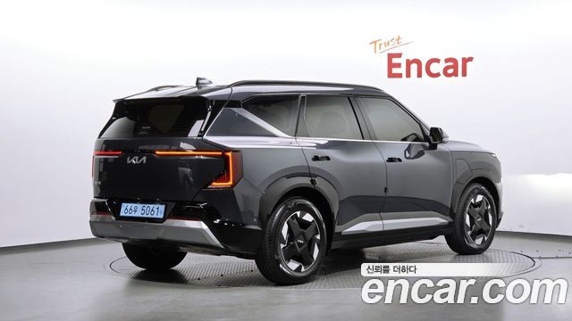Kia EV5 Long Range 2WD Earth — пробег 3 886 км — фото 2 из 5