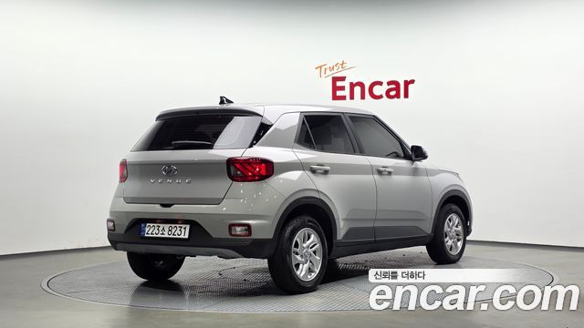 Hyundai Venue 1,6 Premium — пробег 3 954 км — фото 2 из 5