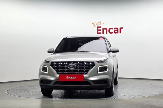 Hyundai Venue 1,6 Premium — пробег 3 954 км — фото 3 из 5