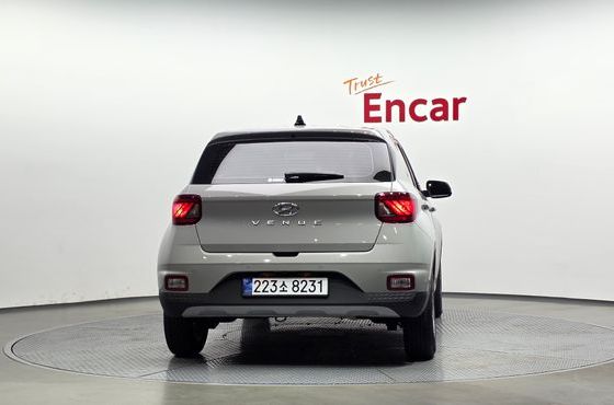 Hyundai Venue 1,6 Premium — пробег 3 954 км — фото 4 из 5