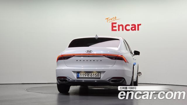 Hyundai Grandeur из Кореи Encar