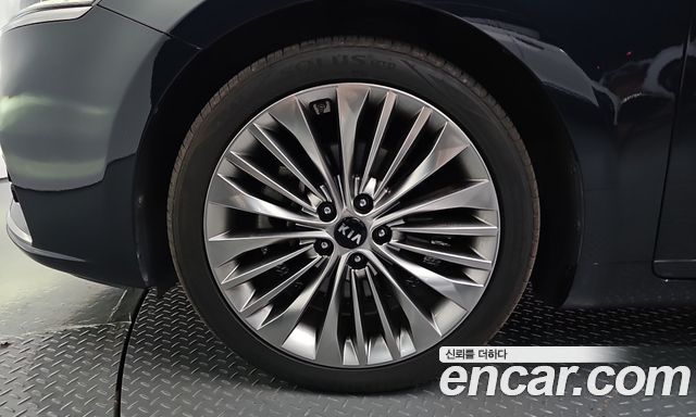 Kia K7 из Кореи Encar