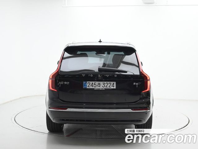Volvo XC90 B6 Ultra Bright — пробег 257 км — фото 4 из 5