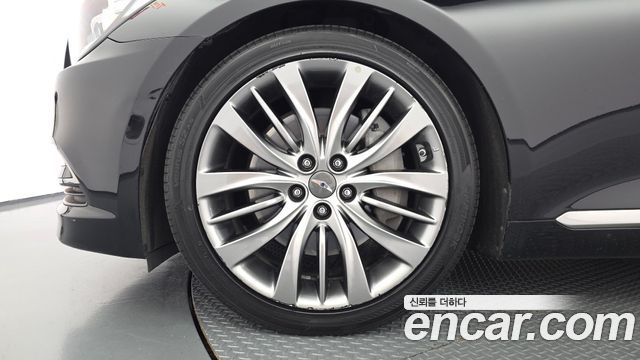 Hyundai Genesis из Кореи Encar