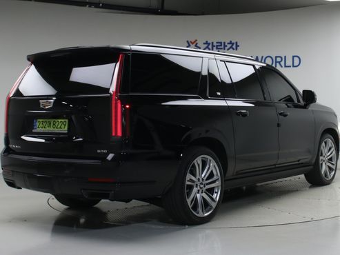 Cadillac Escalade 6.2 ESV ESV Sports Platinum — пробег 4 112 км — фото 2 из 5