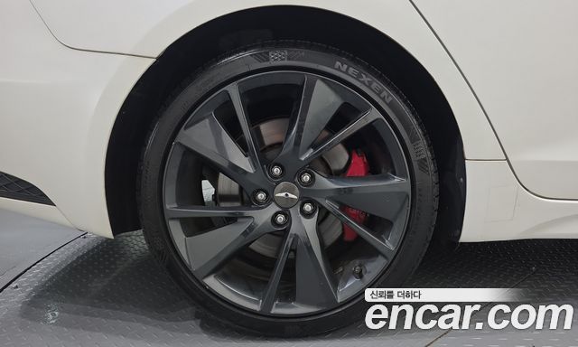 Genesis G70 из Кореи Encar
