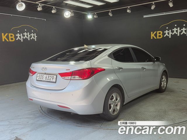 Hyundai AVANTE M16 GDI Smart — пробег 191 000 км — фото 5 из 5