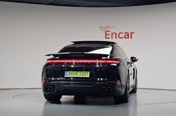 Porsche Panamera 4.0 GTS — пробег 14 885 км — фото 4 из 5