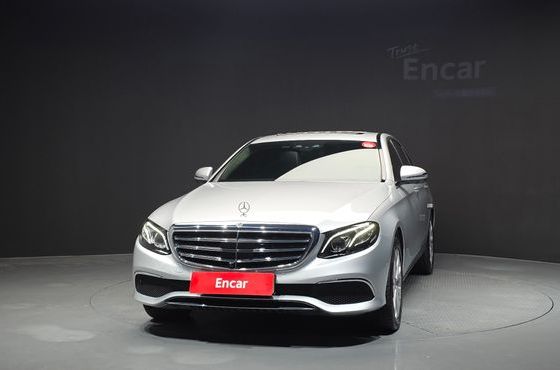 Mercedes-Benz E-Class E300 4MATIC Exclusive — пробег 75 237 км — фото 3 из 5